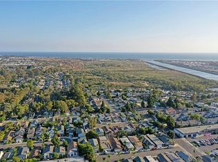 1101 Valley Cir, Costa Mesa, CA 92627