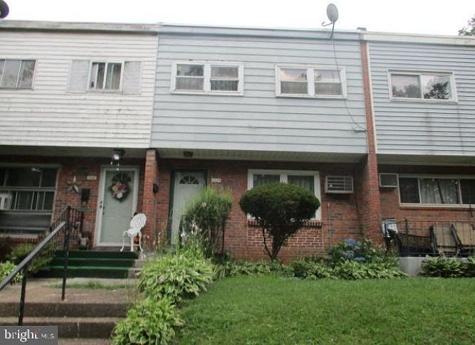 1st image of 1524 S 13th St