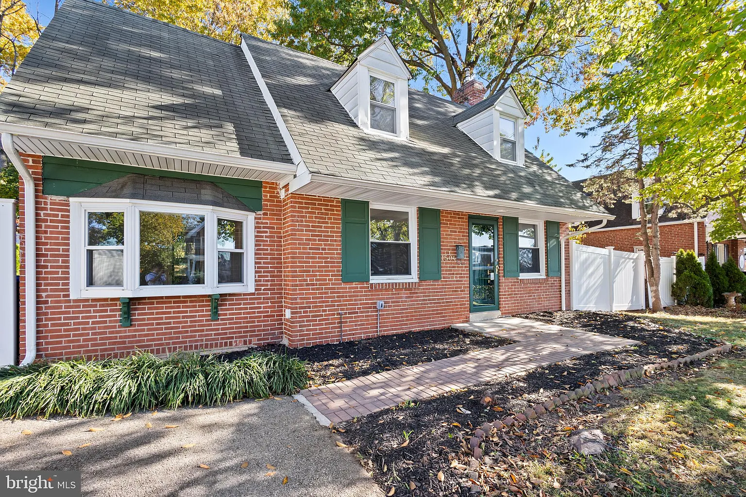 1504 Astor St photo 1
