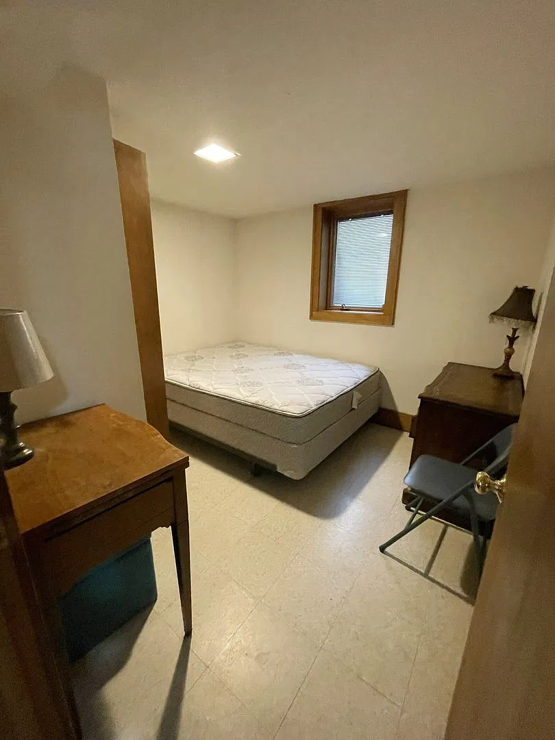 203 E. Davis Ave. — Photo 4