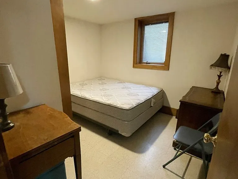 203 E Davis Ave — Photo 15