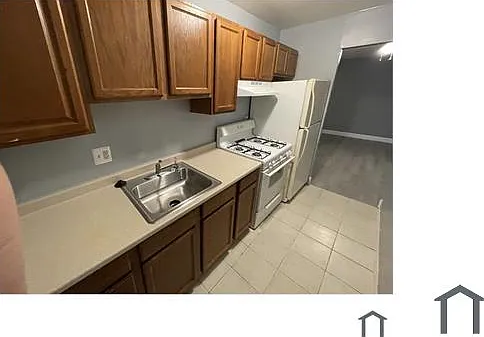 3 bed, $2,295 — Photo 3