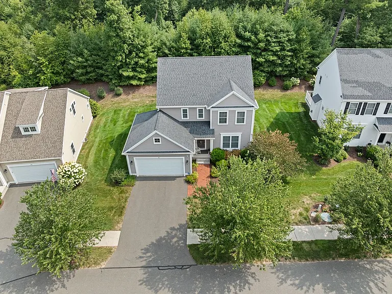 21 Carson Way — Photo 38