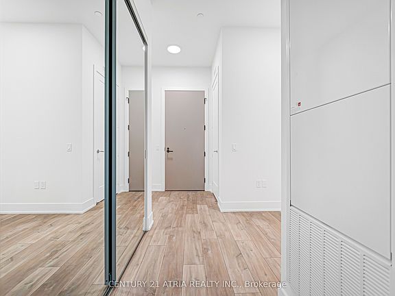 2nd image of 858 Dupont St #Penthouse 03