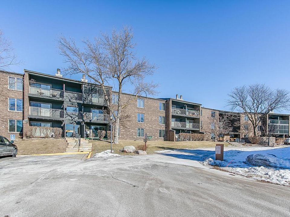 1st image of 5120 W 102nd St APT 214