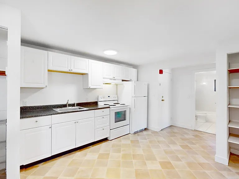 175 W Wyoming Ave #38 — Photo 1
