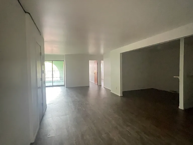 323 E Lincoln Hwy #1 — Photo 2