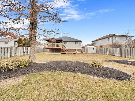 4th image of 12165 Cranbrook Cres