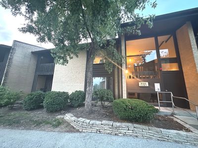 6156 Knoll Way Dr APT 101, Willowbrook, IL, 60527