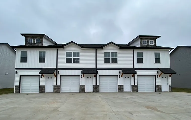 1020 Glenkirk Dr — Photo 11