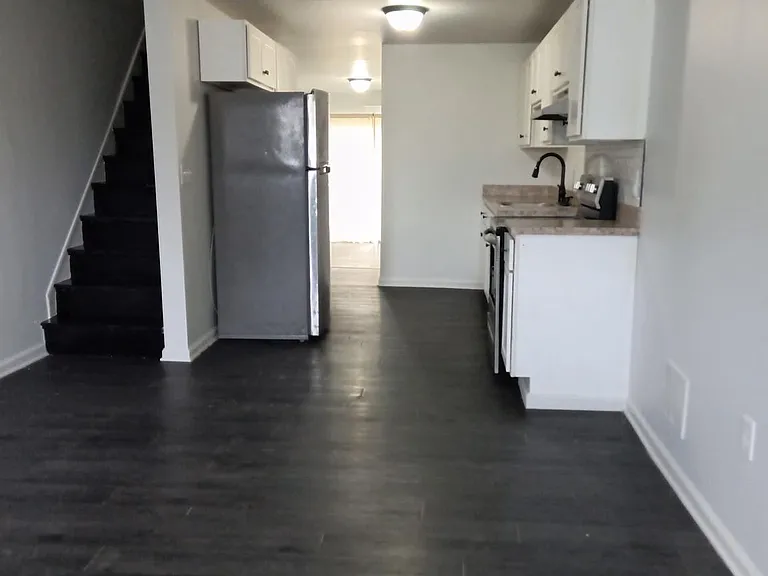 125 Bethel St — Photo 3