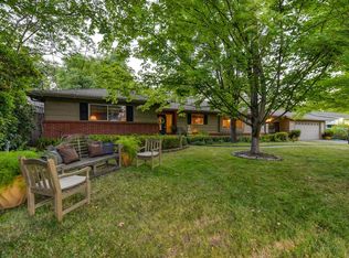 4620 Del Rio Rd, Sacramento, CA 95822