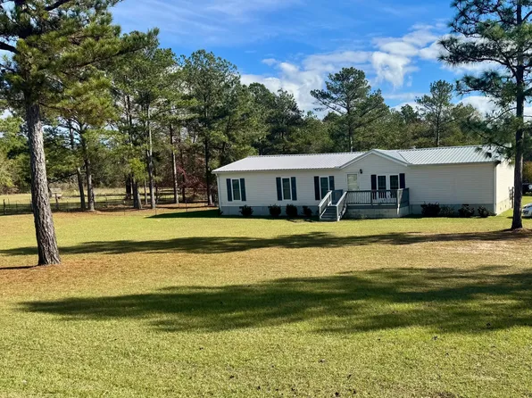 209 Sarah Hill Cir, Lizella, GA 31052