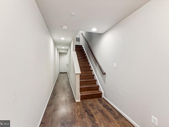 2nd image of 13252 Orsay St