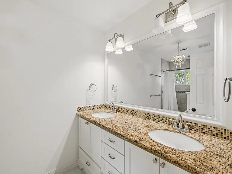6131 Yarwell Dr — Photo 26