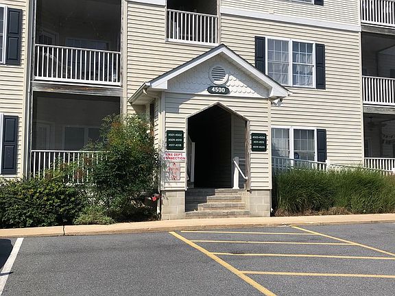 2nd image of 4500 Sand Piper Dr #19