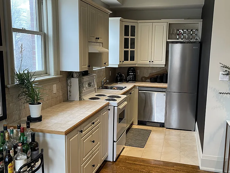 26 Elm Ave #4 — Photo 9