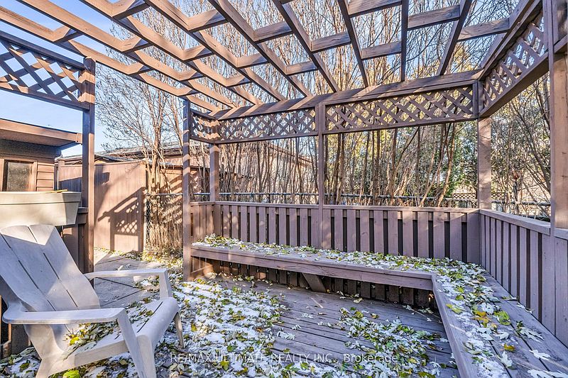 Brampton House for rent - 3 Bedrooms — photo 25