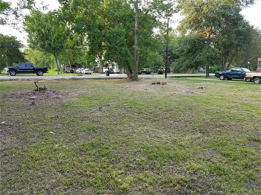 1st image of 2606 Hardwood Ln