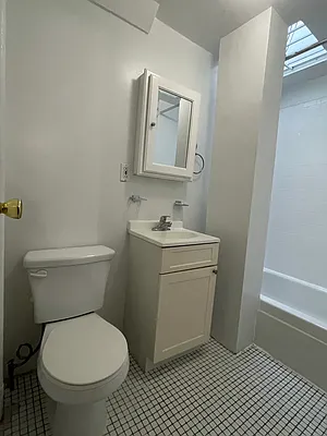 Rented by Peter R. Hungerford, LREB | media 19