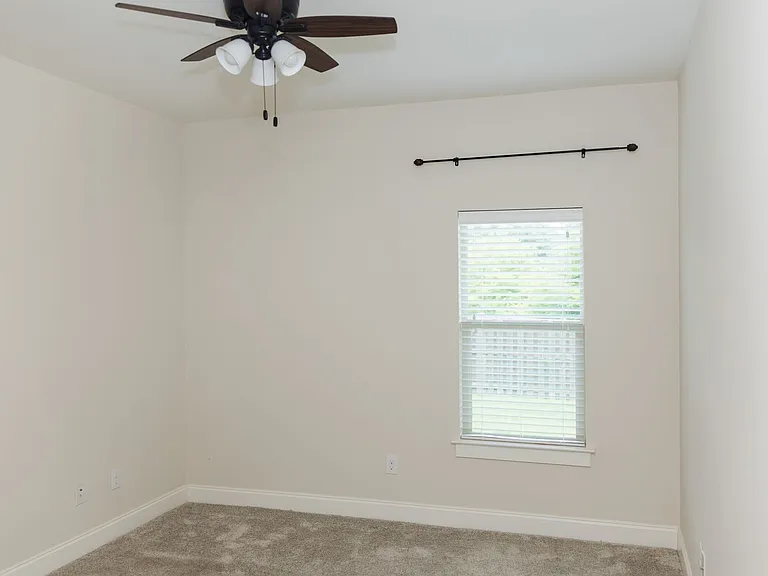 103 Brandywine Ave — Photo 32
