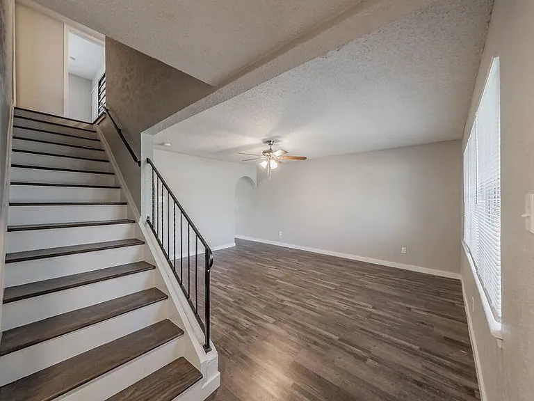 1774 Belshire Ct — Photo 2