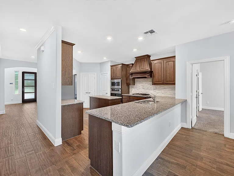 10920 Calvert Pl — Photo 14