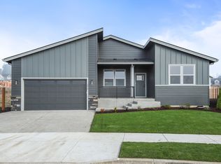 Cascadia 2 Car Plan, Lockwood Meadows, La Center, WA 98629