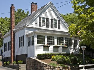 247 North St, Hingham, MA 02043
