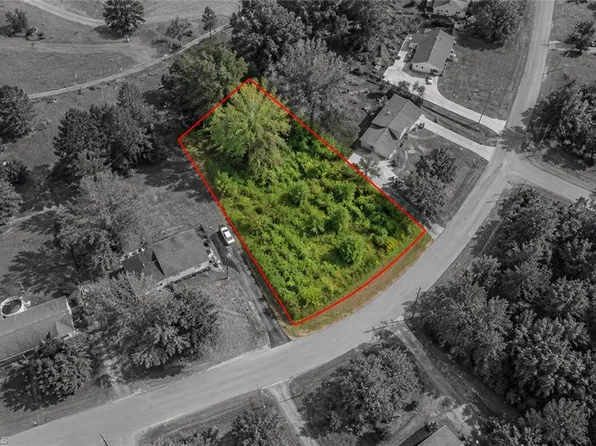1078 Foxfire Rd, Kernersville, NC 27284