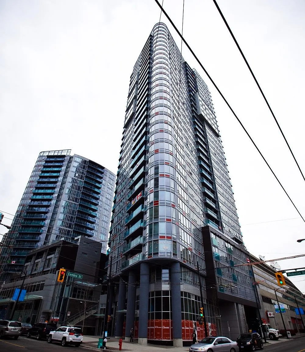 1 bed, 487 sqft, $2,690 — Photo 1