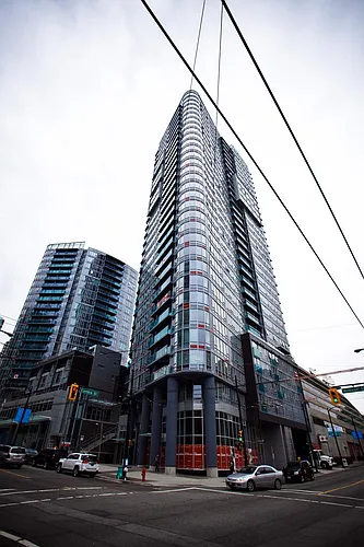 233 Robson St #501 Photo 1