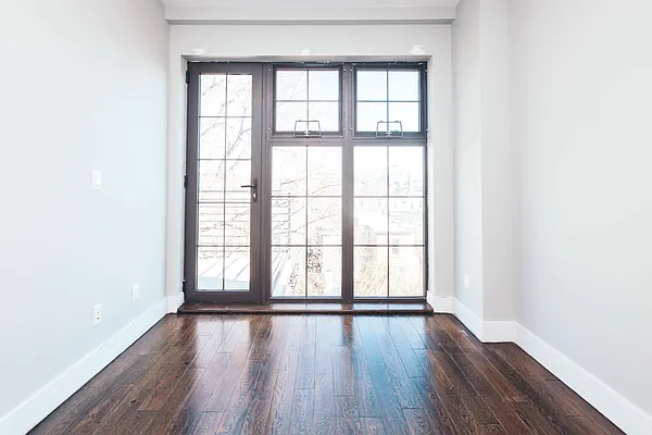 Rented by Nooklyn NYC LLC | media 12