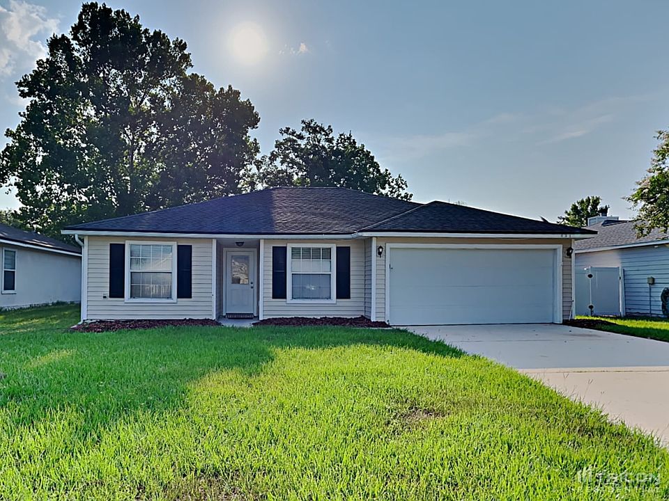 1st image of 631 Buckingham Ct