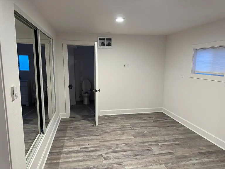 639 Roosevelt St — Photo 9