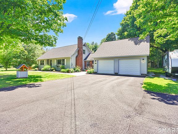 2nd image of 132 Cooper Lane