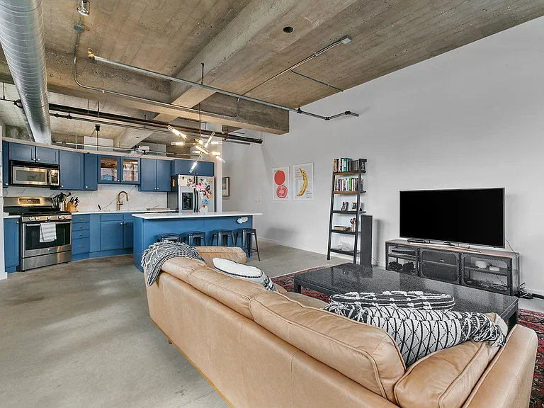 901 N 3rd St #408 — Photo 4