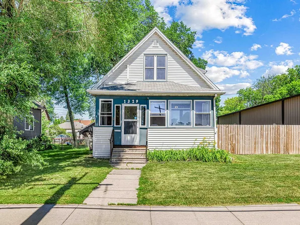 1329 1st Ave N, Fargo, ND 58102