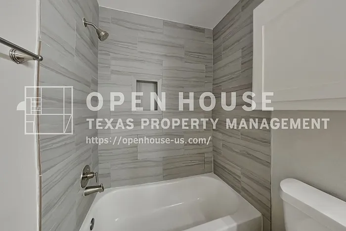 6211 Gillian Park Dr — Photo 17