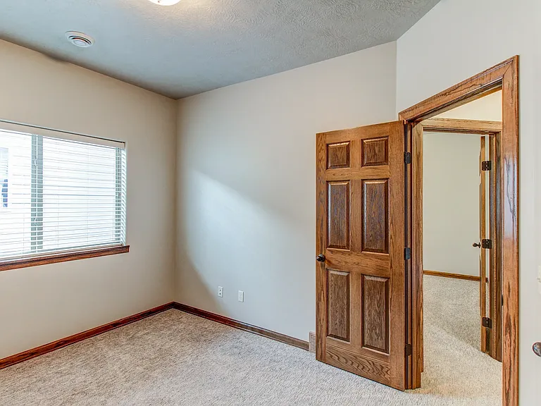 Bison Trail Twin Homes — Photo 16