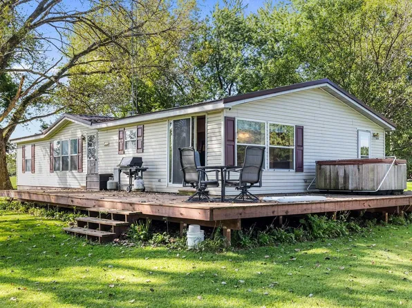 W6612 Marine Ct, Markesan, WI 53946