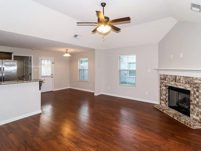 1089 Carib Loop W — Photo 4