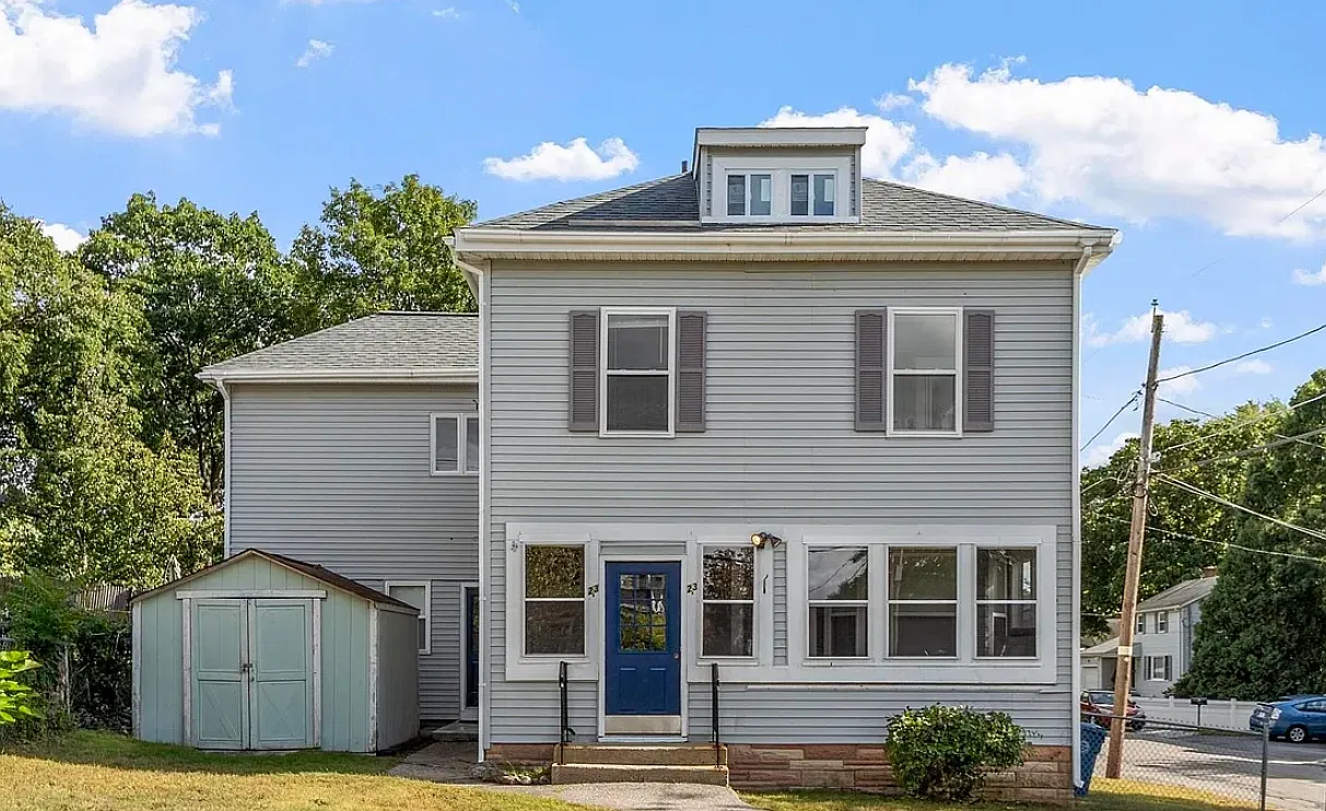 3 bed, 1000 sqft, $3,000 — Photo 1