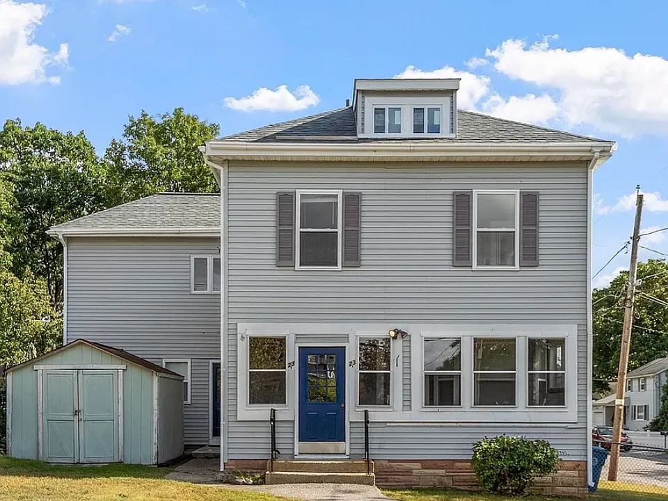 23 Pinehurst Ave #2