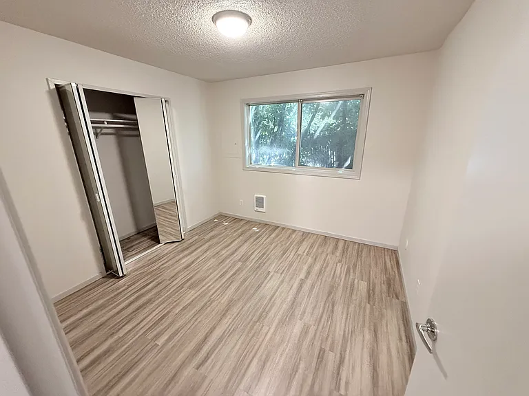 10812 SE Stark St #2 — Photo 3
