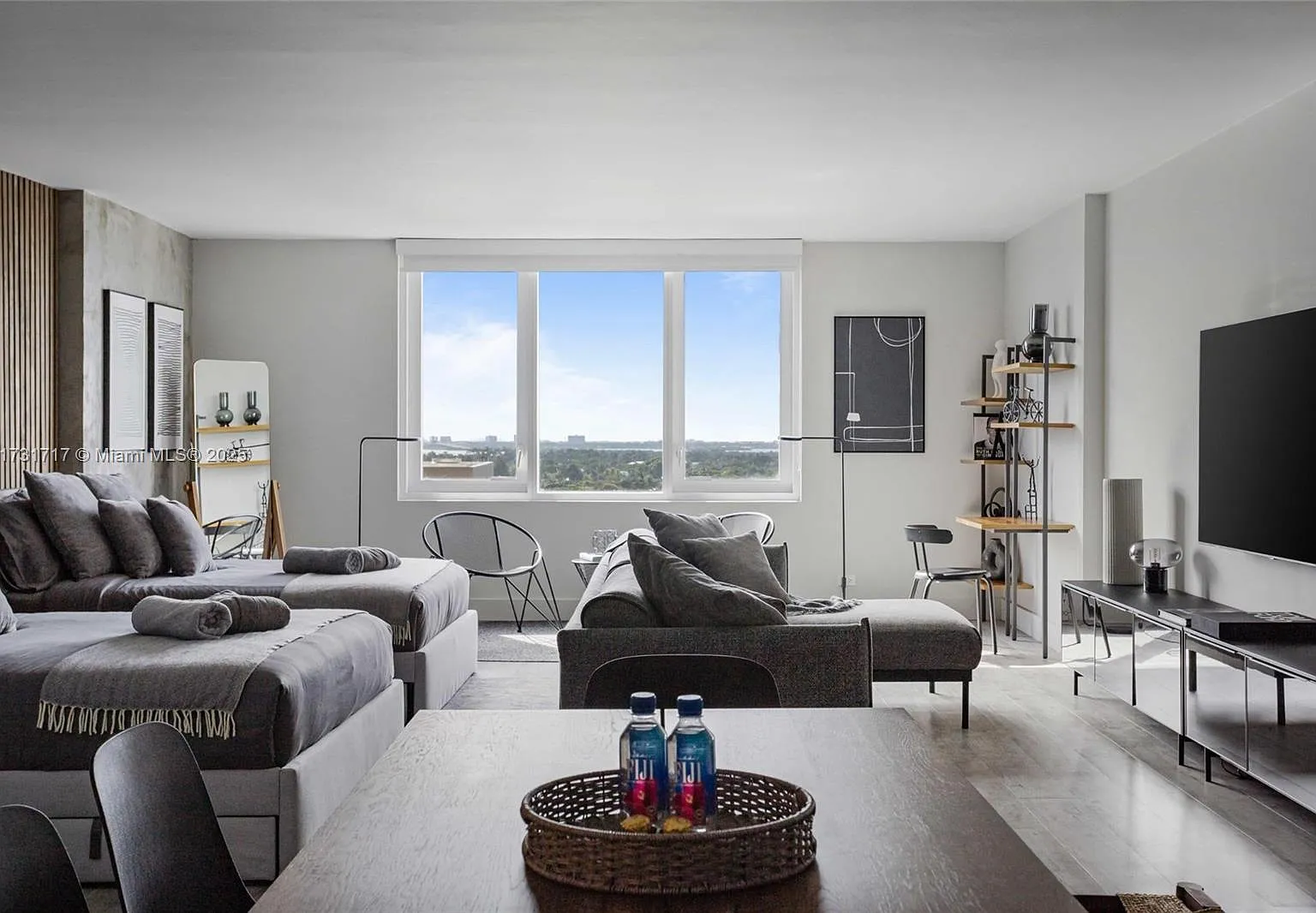 Studio, 760 sqft, $9,000 — Photo 4