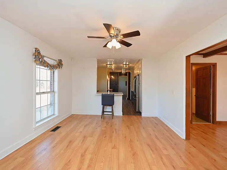 939 Sunset Dr #A — Photo 4