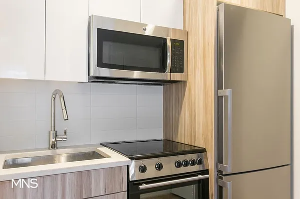 Rented by MNS Marketing | media 6