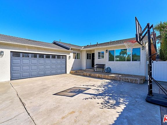 3rd image of 3310 Onrado St