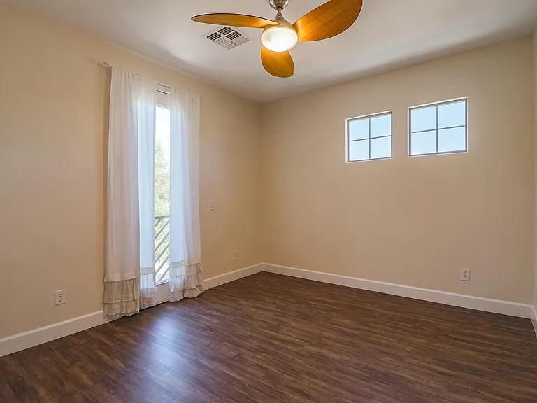 3457 E Orchid Ln — Photo 39